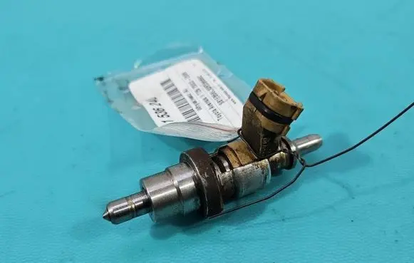Toyota Avensis T250 Fuel injector 23710-26011 IMPRK1536248