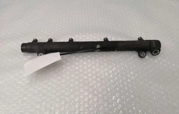 Mercedes-Benz Vito Viano W639 Fuel main line pipe A6110700395