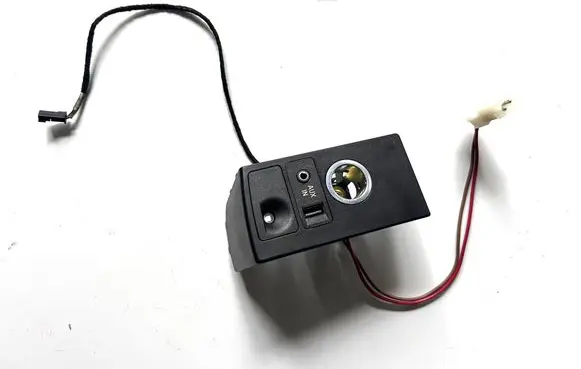 BMW 7 F01 F02 F03 F04 Cigarette lighter rear 84109237654 9237654
