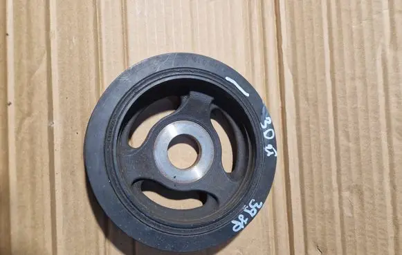 Peugeot 508 RXH Crankshaft pulley 9654961080