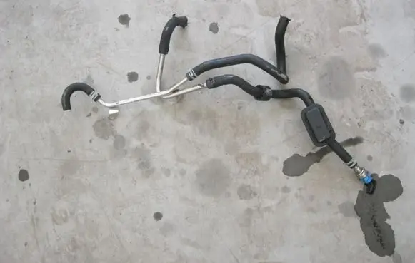 Audi A3 S3 8V Fuel line pipe 04L201360G