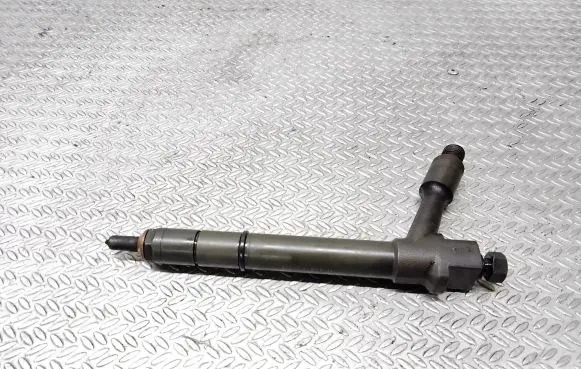 Opel Combo C Fuel injector TJBB01901D