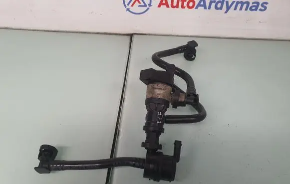 BMW X5 E70 Breather valve 7636157 13907636157 7618658