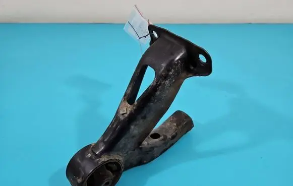 Jeep Compass Gearbox mounting bracket IMPRK1361848