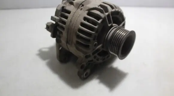 Volkswagen Golf IV Generator/alternator