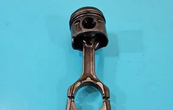 Piston