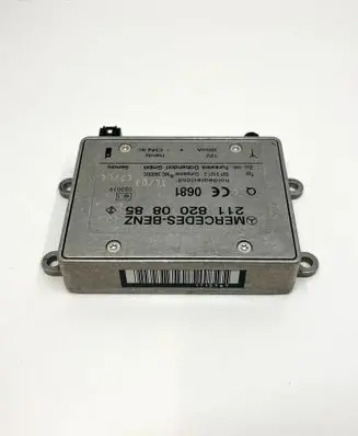 Mercedes-Benz SL R230 Bluetooth control unit module A2118200885 2118200885