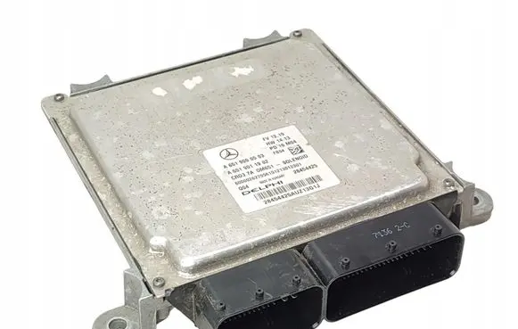 Mercedes-Benz E W212 Engine control unit/module ECU 6519000503 A6519000503 OM651