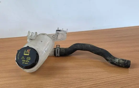 Ford Focus Coolant expansion tank/reservoir JX618A080E D2L4A