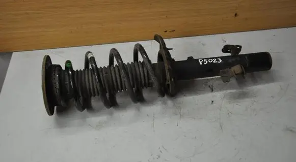 Land Rover Range Rover Evoque L538 Front shock absorber/damper GJ3218K001AA