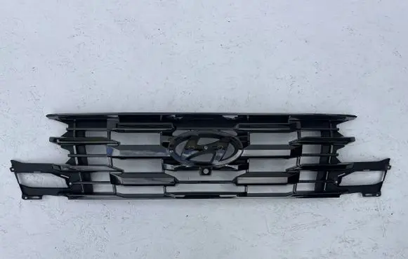 Front bumper upper radiator grill