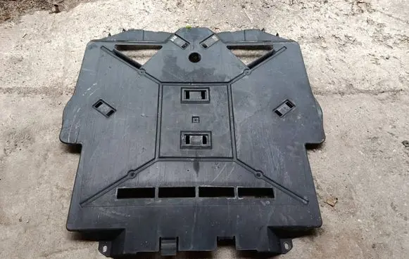 Porsche Boxster 986 Engine splash shield/under tray 99650452702