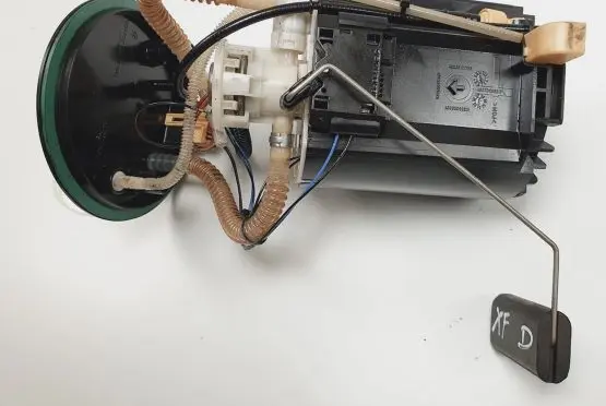 Jaguar XF X250 In-tank fuel pump A2C53027704