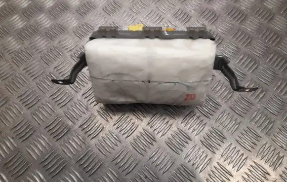 Lexus CT 200H Passenger airbag TG10B01002