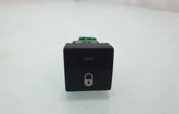 Citroen Berlingo Central locking switch button 96582880XT