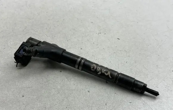 Fuel injector