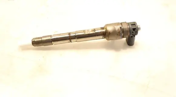 Fuel injector