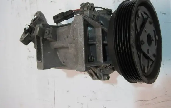 Nissan Micra K14 Air conditioning (A/C) compressor (pump) 926003VC6B