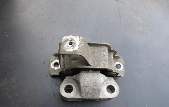 Peugeot Bipper Engine mount bracket A236 51855515