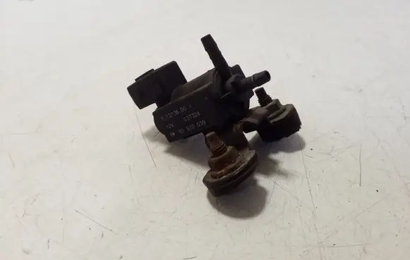 Opel Zafira A Turbo solenoid valve 90530039 722138001