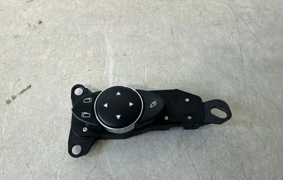 Mercedes-Benz CLS C219 Wing mirror switch 2118216179