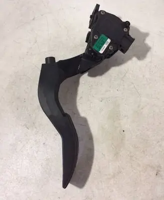 Audi A4 S4 B7 8E 8H Accelerator throttle pedal 8E1721523C