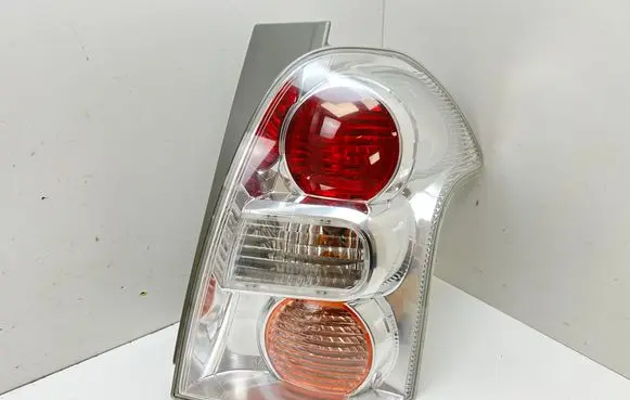 Toyota Corolla Verso AR10 Rear/tail lights 815500F06000