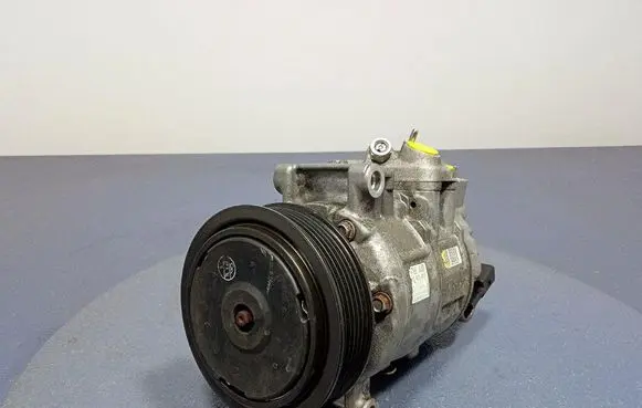 Volkswagen Golf Plus Air conditioning (A/C) compressor (pump) 1K0820859T