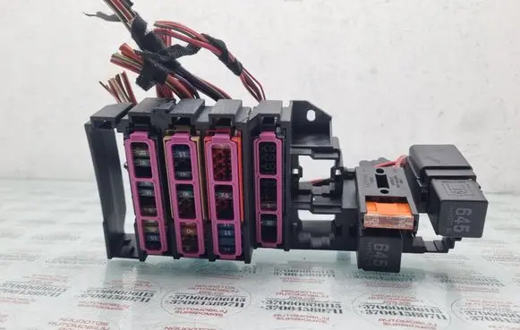Audi A4 S4 B8 8K Fuse module 8K0971845A