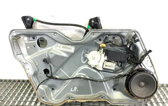 Seat Leon (1M) Front door window regulator with motor