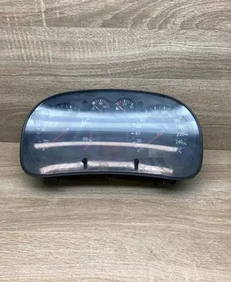 Volkswagen Golf IV Speedometer (instrument cluster) 1J0920826C 0263637063