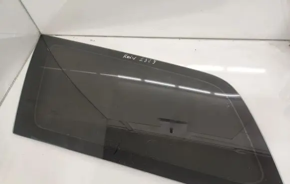 Ford Focus Rear side window AS2