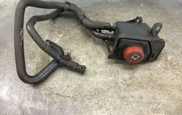 Brake fluid reservoir