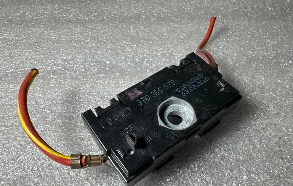 Audi A7 S7 4G Aerial antenna amplifier 8T8035570 03092016 920203001