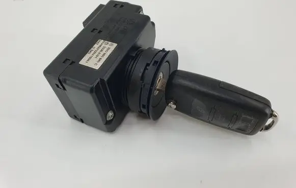 Volkswagen Touareg I Ignition lock 3D0905865C