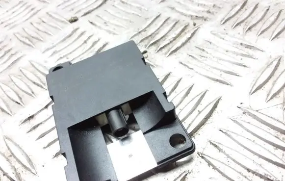 BMW 5 E60 E61 Bluetooth antenna 84506928461 6928461