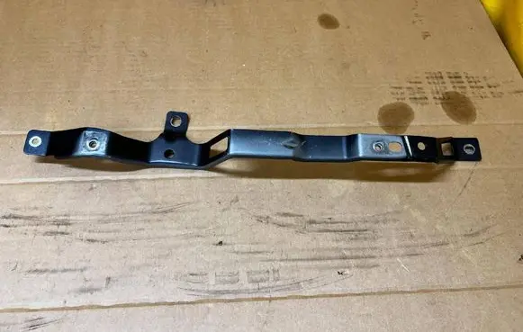 Renault Koleos II Fender mounting bracket 641357830R