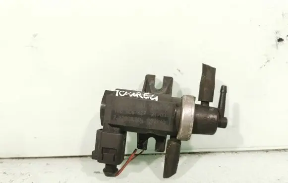Volkswagen Touareg I Turbo solenoid valve 1J0906627 03T140 72290320