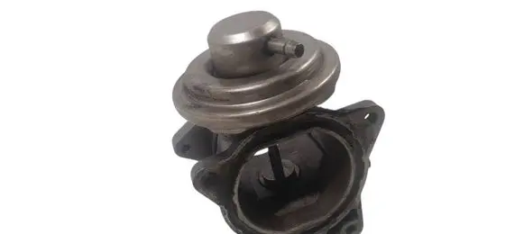 Volkswagen Touran I EGR valve 038131501S 068421120