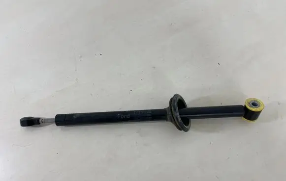 Mercedes-Benz S W221 Front door check strap stopper A2217300016 Q2A2217300016