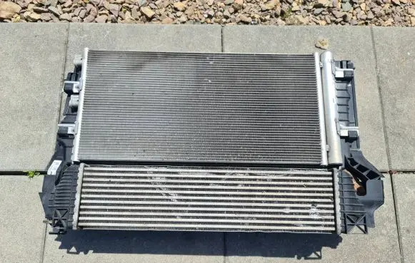 BMW X1 F48 F49 Radiator set 7617610 09118500 16463577