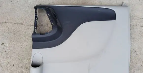 Chrysler Town u0026 Country V Other rear door trim element 13N9HH000 007789X 13818L