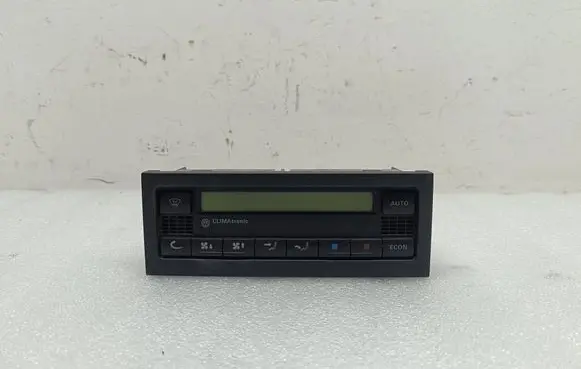 Volkswagen Golf IV Climate control unit