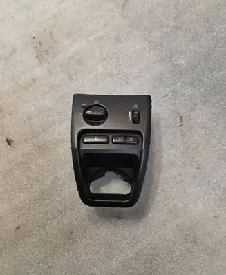 Volvo XC90 Light switch 8697221 04W14E04 MG14CB00189