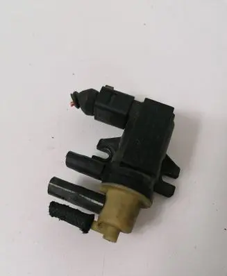 Audi A4 S4 B6 8E 8H Turbo solenoid valve 1K0906627A