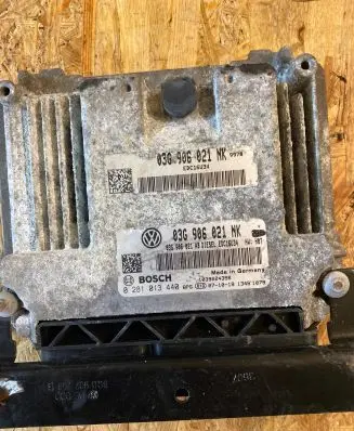 Volkswagen PASSAT B6 Engine control unit/module 03G906021NK