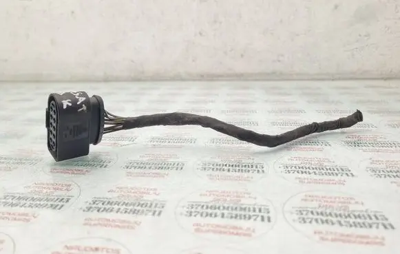 Volkswagen PASSAT B7 Headlight/headlamp wiring loom/harness 6R0973735
