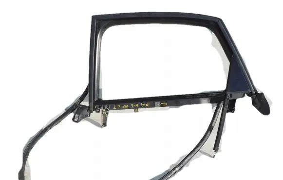 Audi A4 S4 B6 8E 8H Rear door window/glass frame 