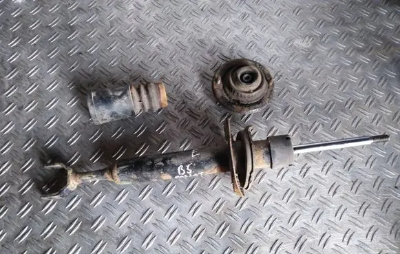 Volkswagen PASSAT B5 Front shock absorber/damper 3B0413031
