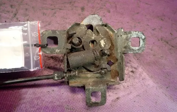 Fiat Panda 141 Engine bonnet/hood lock/catch